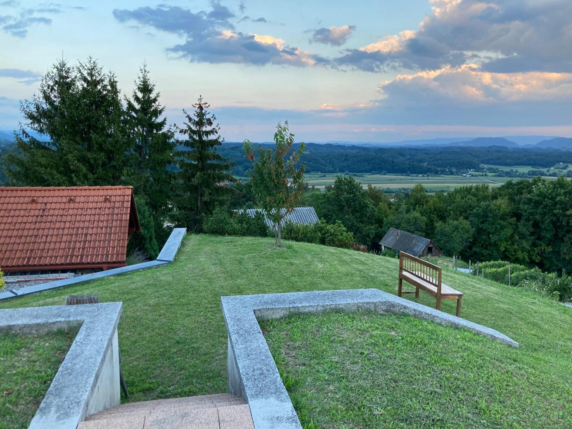 Morning Coffee W A View :) Apartment Podčetrtek Exterior foto